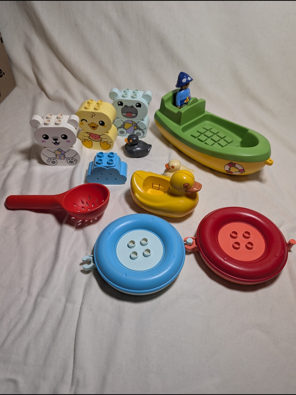 Kids Bath Toy - Playmobil And Duplo